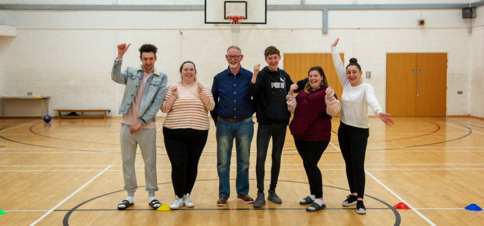 Y Clwb Gofalwyr Ifanc - Cyngor Caerdydd