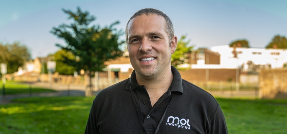 Jonathan Gunter - Gweinidogaeth Bywyd (MOL)