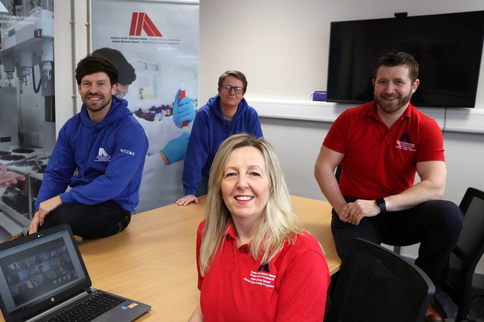 Anelu’n Uchel Blaenau Gwent a Merthyr Tudful