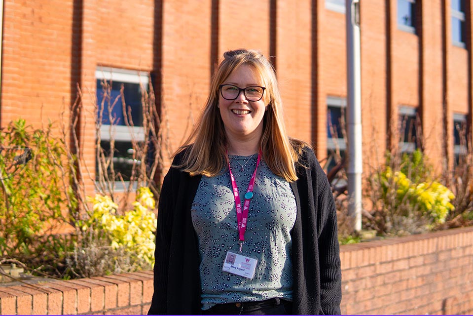 Mary Argent: Cyngor Bwrdeistref Sirol Wrecsam