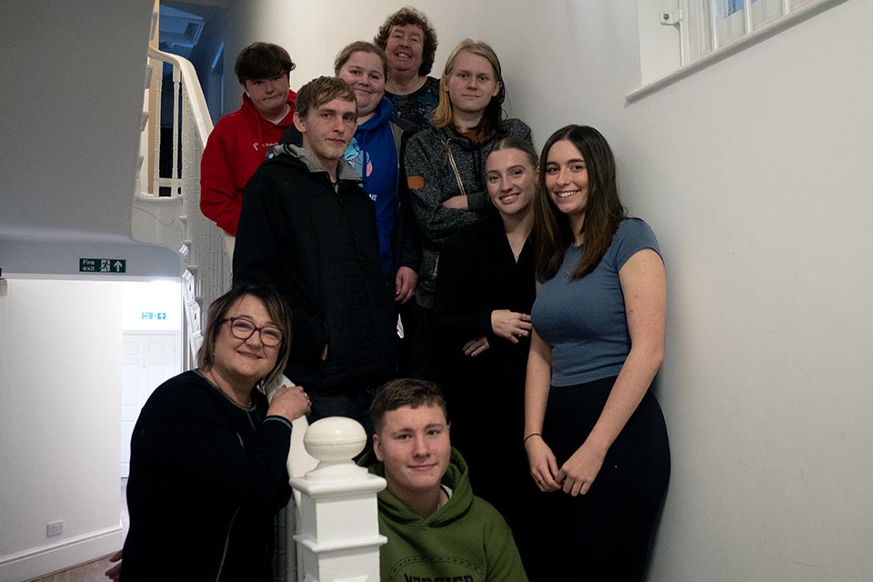 Voices from Care Cymru: Grŵp Cynghori Cenedlaethol