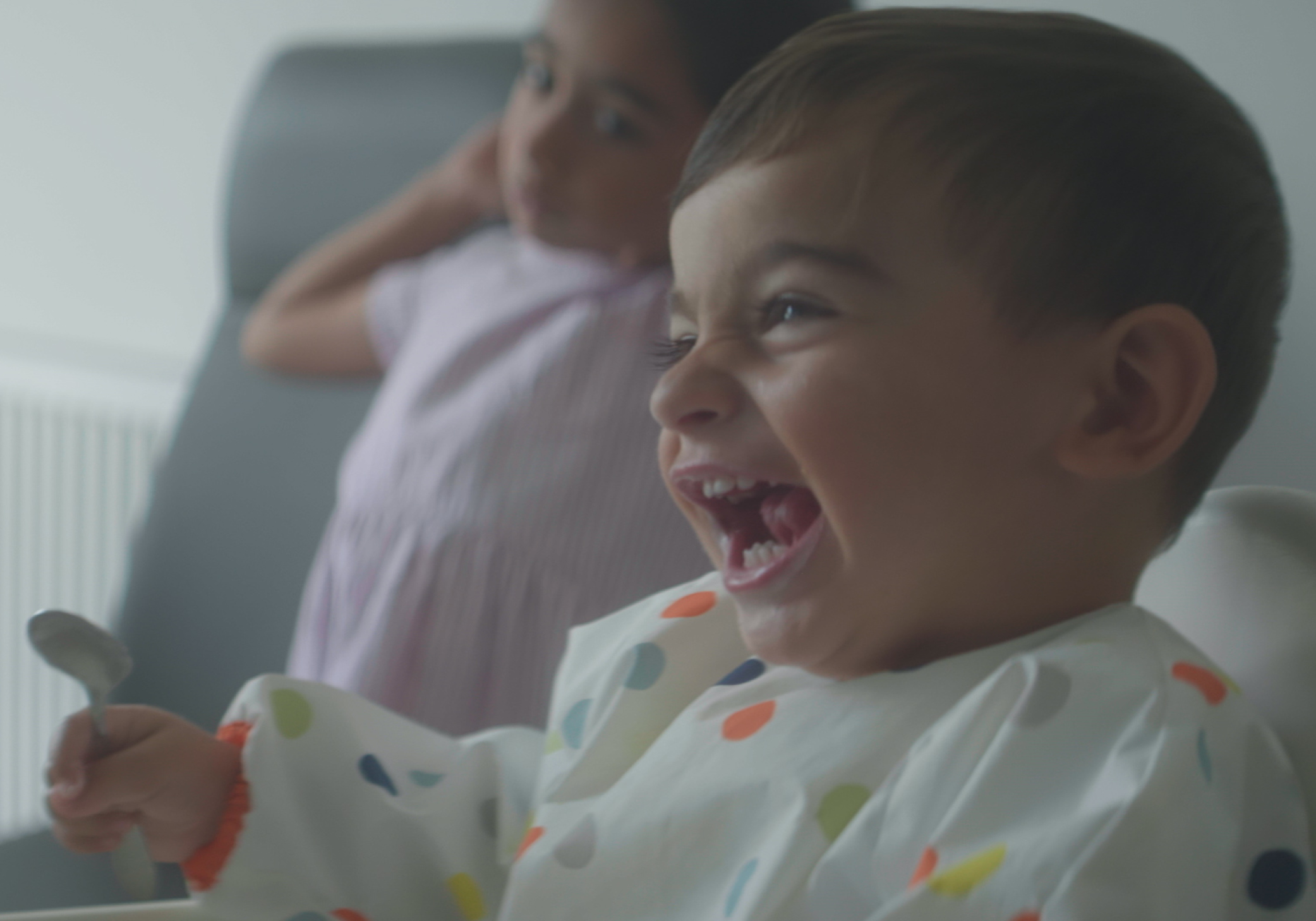 Rhieni newydd a chamau datblygu