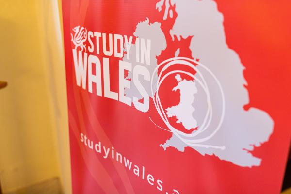 Ysgoloriaethau rhyngwladol newydd rhwng Cymru a'r Unol Daleithiau