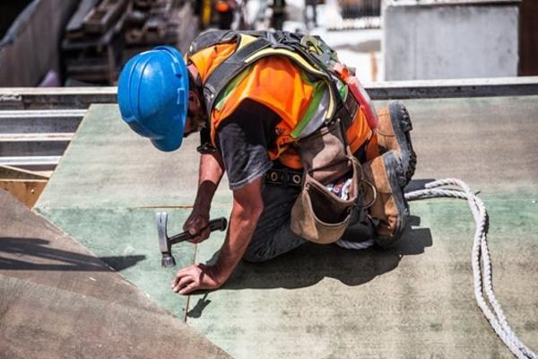 Fforwm Adeiladu â’r nod o Ailgodi’n Gryfach