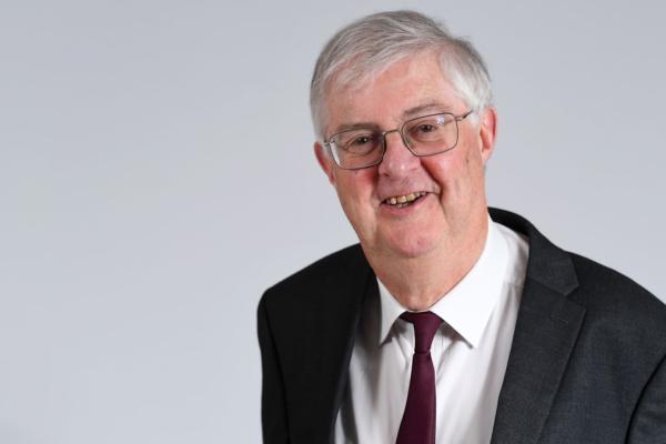Mark Drakeford, Ysgrifennydd y Cabinet dros Gyllid a’r Gymraeg