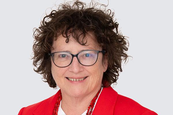 Gweinidog Cabinet dros Gyllid, Elin Jones