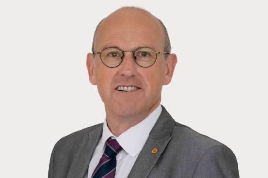 Llyr Gruffydd AS