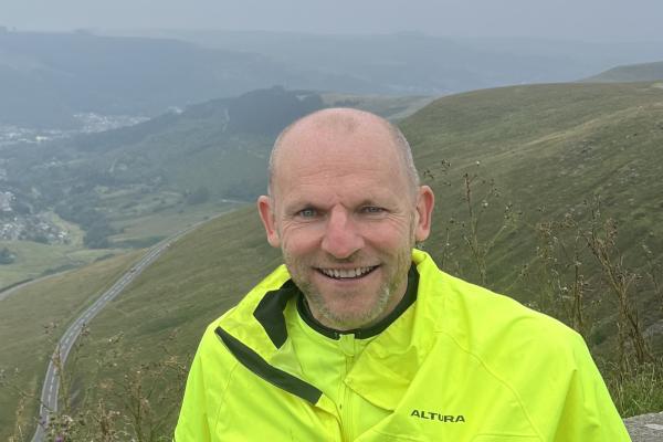 Simon Power: Aelod Anweithredol o'r Bwrdd 