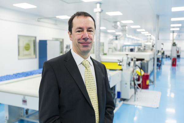 Yr Athro James Durrant FRS